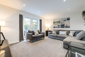 Lounge- click for photo gallery